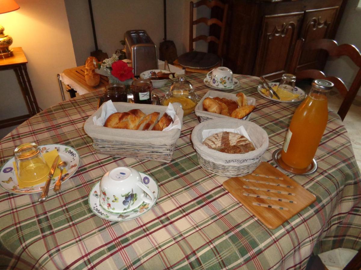 Ker Adsav Bed & Breakfast Saint-Pierre-de-Plesguen Dış mekan fotoğraf